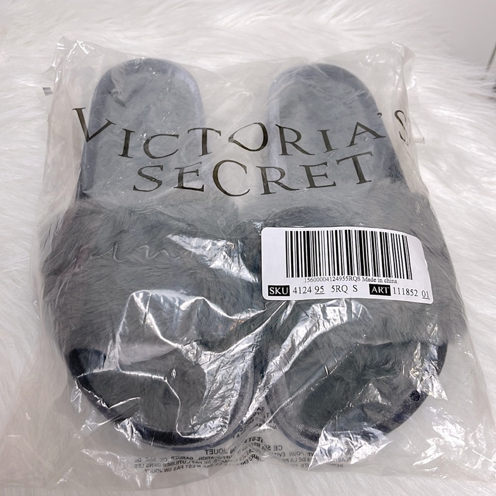 Victoria’s Secret Pink Gray Fur Slide Slippers